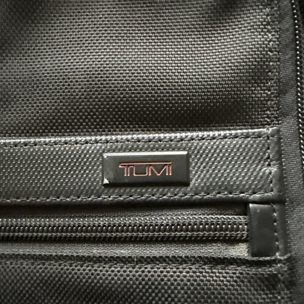 Tumi‎ Alpha 2 Slim Deluxe Portfolio Briefcase Laptop Bag Nylon 26110D2 No Strap